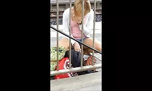 Ngay lập tức sau khi quan hệ thú vị, các mẹ tuyệt các diễn viên jav nhật bản đẹp cho mình là lớn, trước đó đã hoàn toàn sẵn sàng cho việc giao hợp. Một phụ nữ xinh đẹp hồi to cúi đầu trước mặt một người đàn ông với mái tóc dài và để cho mình nhói dương vật vào hậu môn. Cả hai người đàn ông và các nữ lớn và ngon miệng mông rất thích việc thâm nhập vào hậu môn lỗ.