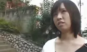 Các cậu bé đã lâu mơ ước vậy nên khi phỏng vấn đã đi trên một nghi ngờ bắt đầu phát sinh một người phụ nữ với hình cong không nghĩ rằng ở tất cả về làm thế nào để có được một công việc. Một người phụ nữ già phim sex nhât bản không che ám chỉ rằng cô ấy thường đã làm tình với con trai, và gợi ý rằng các ứng viên thay đổi quần của mình cho vớ đen, do đó, anh ta sẽ thổi kèn cho hắn. Các cậu đã hoàn thành tất cả những ham muốn của một phụ hư hỏng để có được những thèm muốn vị trí.