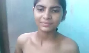 Một trẻ, cuối cùng, quay vào những dịch vụ của một mảnh nga, người mà ông đã có tình dục tại nhà. Cô ngắn gái điếm tự tin đẩy âm đạo của mình vào lỗ của khách hàng đứng dương vật và nhảy vào nó. Cô gái để có được anh ta vào âm đạo cô ấy nóng lên đến các bóng mình. Sự xâm nhập trong âm phim sex hay nhất japan đạo là dễ chịu cho cả các cô gái điếm xinh đẹp và, tất nhiên, cho cô ấy trẻ khách hàng.