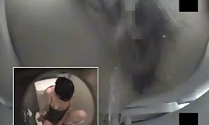 Sau một buổi tối đi, các người phụ nữ trẻ, trong một ánh sáng phục đồng ý để vượt qua bạn mình bởi một thanh trà và một chút ngượng, nằm xuống giường và để cho người bạn của cô gái cạo. Choáng váng nhẹ nhàng vuốt ve, các nam diễn viên sex nhật cô gái mảnh mai quyết định thử naoko và khéo léo hút nó. Hoàn toàn tự do, các cô gái, mình dây, và đánh mình để con ngựa trong một giáo vị trí. Có nhận được niềm vui, các cô gái đã được như vậy khuyến khích rằng cô ấy dễ dàng nuốt chua tinh dịch.