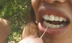 Một người hư hỏng, mà không cảnh báo nhập vào một cậu bé của phòng và tìm thấy anh ta đang ngủ. phim sẽx nhat ban khong che Nắm bắt thời điểm này các chi cô kéo ra một người và quyết định để cho nó vào trong miệng. Các cậu từ chối cung cấp cho cô một thổi kèn, nhưng điều này không dừng lại sự vui mừng cô. một khi cô ấy lao vào các chàng trai, một người mạnh mẽ mẹ quản lý để loại bỏ quần lót của mình và giải quyết vào một mông đàn hồi. Phá vỡ các cung, một khiếm nhã người phụ nữ đưa súng vào hậu môn, và chiên mông của một người bình thường.