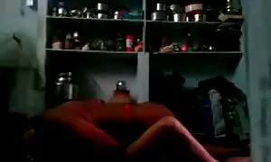 Một con đói trong một văn phòng trống rỗng đi ra hành lang và vui vẻ đạt vào và bắt đầu ướt, chèn một dương vật vào trong âm đạo của cô. các trẻ sứ đã vội vàng cho kinh doanh, nhưng các người phụ nữ đói quản lý để có được sự chú ý của mình và đề nghị anh quan hệ tình dục. Đầu hàng dưới áp lực của một người phụ nữ sexy, các chàng tát cô trên má và đã đồng ý để chết tiệt. Lái web sex nhat ban xe một con trai, các chàng yêu một người phụ nữ sexy rất cool mà anh thậm chí đã hoàn thành âm hộ của cô.