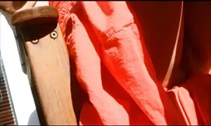 Một gái với một funky con số là một kẻ và ngay sau như một người bạn tặng cho cô một thổi kèn ở phía trước của những máy ảnh, cô ấy đồng ý ngay lập tức, một dương vật, đứng trong những người đầu tiên. Mặc áo trắng, quần lót, đáng yêu, tóc nhẹ nhàng lấy nhô ra công cụ và chạy lưỡi của mình xuống lớn. Giúp mình với bàn tay của cô, một cô gái với đàn hồi sex gay nhật hd to nhanh chóng dẫn đối tác của mình để cuối cùng và nuốt chửng chua tinh trùng.
