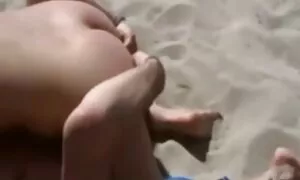 Nhìn thấy một chút trẻ da đen tại phỏng vấn, những người đàn ông thô tục để có được quyết định của mình, hai ngọt lỗ ở tất cả các chi phí. Người phụ nữ trẻ ngay lập tức nhận ra những gì cô đã phải đối mặt với ngày hôm nay và cởi quần áo, bắt đầu một sâu hút. Các con điếm đã điên cuồng đánh thức bởi những thực tế là các cô gái làm chủ được deep throat kỹ thuật, mà ông đã bỏ qua màn dạo đầu và tiến hành của cô, âm đạo. phim lesbian nhật bản Các bà cho phép, cô hai lỗ và thậm chí còn được cho phép người bạn mới của cô tự bên trong.