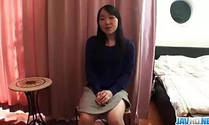 Chỉ máy ảnh của mình vào bản thân mình, người đàn ông quay lại để vợ mình trong phòng tắm nơi mà mình yêu súng chờ đợi anh. Các bé thường yêu thương ấm áp của ông, với nước ấm và thủ dâm một chút. Nhưng người đàn ông quyết định thay đổi yêu quý của mình, kế hoạch của một chút và lớn lên dương vật của mình trước để mà xinh đẹp sẽ làm dien vien sex nam nhat ban việc một chút với lưỡi của mình và mình người đàn ông đẹp trai. Dễ thương đã cho người đàn ông một đam mê, thổi kèn, và liên tục đã giúp anh với tay vuốt ve dương vật và thủ dâm tinh hoàn với bàn tay của cô. Trong tình dục bằng miệng, người đàn ông không ngừng rên rỉ và vui mừng khi thổi kèn trong cổ họng và sau đó kết thúc, các con bò cái trong khuôn mặt.