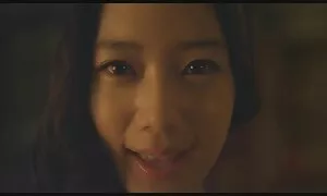 Có mời một cô gái đến thăm, cô kẻ cung cấp cho sex nhat ban nguc to cô một uống để nhận biết nhau. Ngay sau khi tóc vàng, có một chút say rượu, những kẻ nhanh chóng đưa cô đến tình dục và đưa cô đến chết tiệt trong phòng ngủ. Một mảnh bé không phản đối, cho phép mình để đưa ra quần áo của ông, và thậm chí đã chỉ cho một cách nhẹ nhàng, thổi kèn, để những con đực. Không lãng phí thời gian trong cuộc trò chuyện hài lòng con đực ngồi bên cạnh và bắt đầu để tha thứ cho những cơ khí trong hai thân, chết tiệt, các em bé trong miệng.
